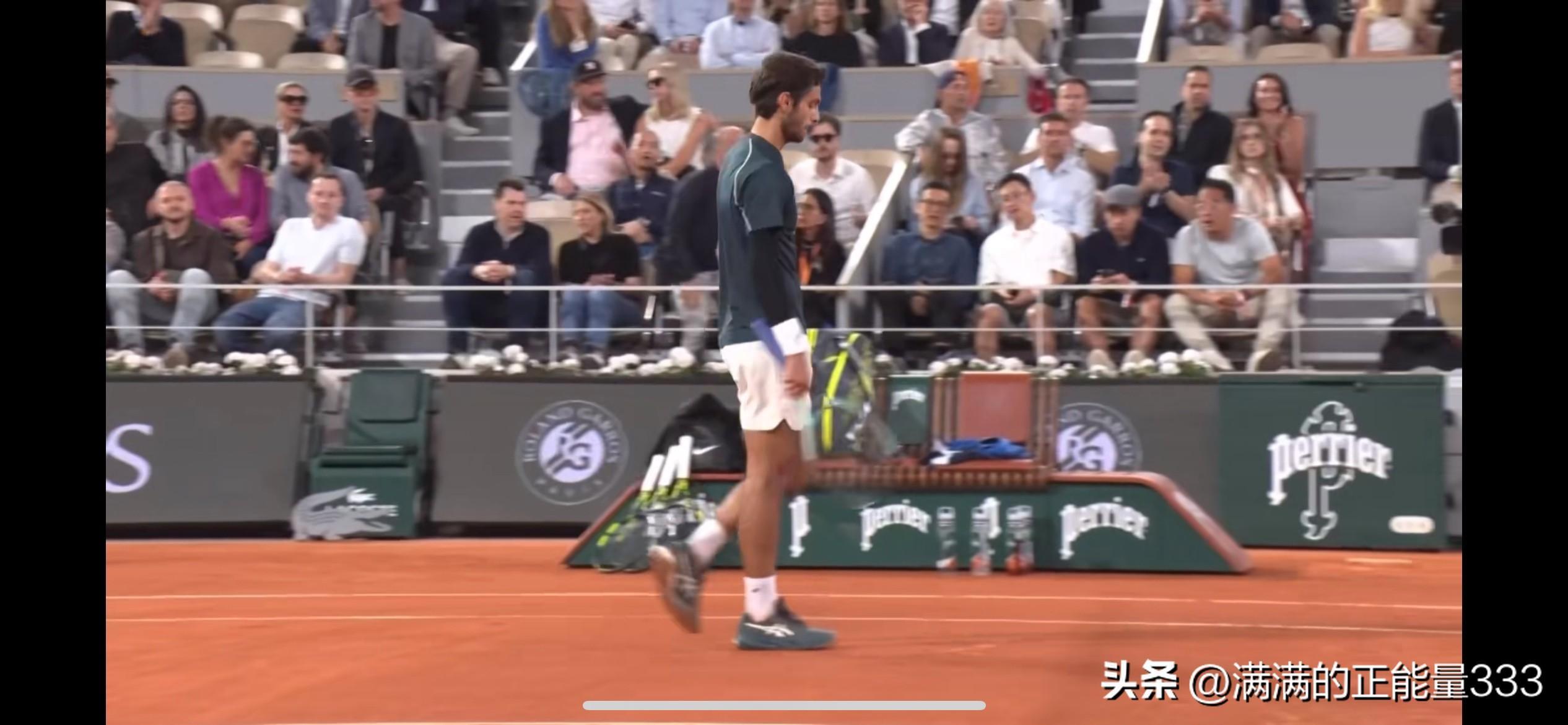 九游体育阿扎伦卡重返赛场，爆冷首场状态出色，湖人观众沸腾！气势如虹延续的简单介绍