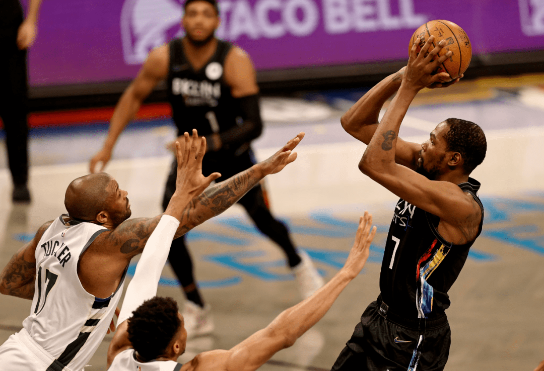 九游体育登录入口 杜兰特关键节点高光表现,篮网带队取胜了吗 