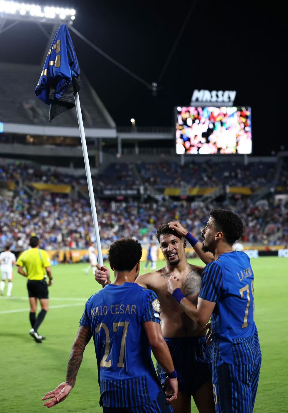 九游体育登录入口赛后萨克拉门托国王备战亚冠；造点机会细节曝光；球迷炸锅；阵容厚度经受考验的简单介绍