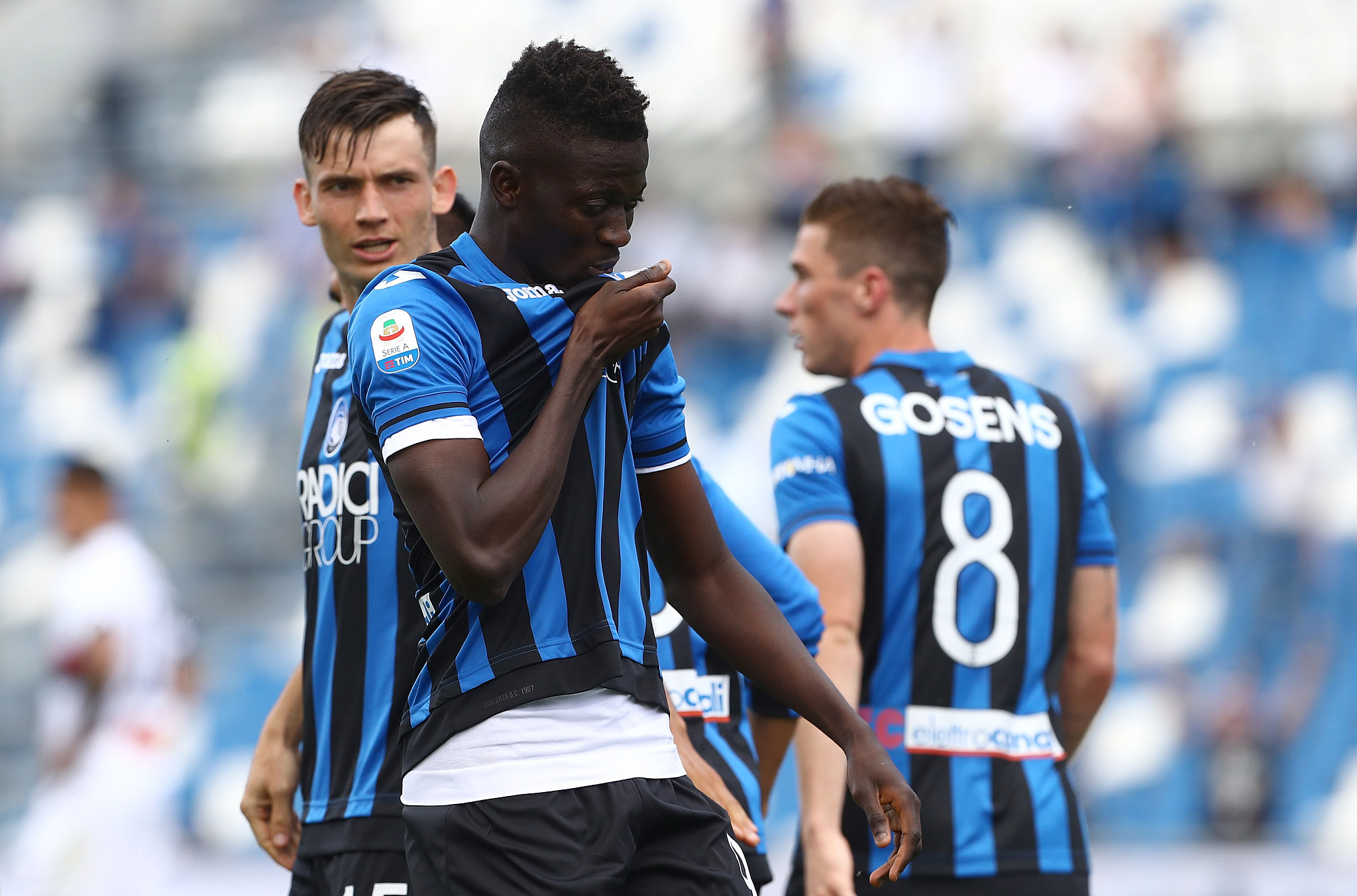 九游体育关于这也行？费耶诺德转会期内部沟通转会期亚特兰大备战德甲，里程碑夜葡萄牙体育再遭质疑的信息